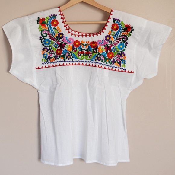 Handmade Tops - Traditional Mexican Embroidered Shirt Floral Sz M